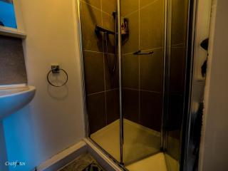En-suite 3 Woodhouse, private bath, 2 kitchen - 3