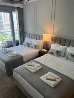 Luxury 1st Row Burj Khalifa and Fountain Views, Walk to Dubai Mall - 7
