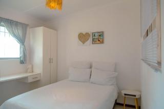 The Ocean Side Cottage - 6