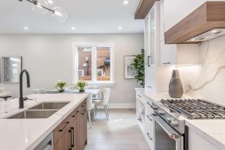 Luxury Spacious 3 Bedrooms Trinity Bellwoods - 9