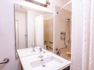 Sonesta Simply Suites Austin South - 9