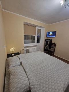 Apartament on Veteraniv, 19 - 8