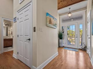 Toes In The Sand- A Gulf-front Paradise - 8