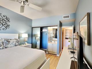 Romar House 602B - 6