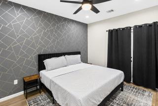 Newly Built Lux Home By Nrgmed-centerdowntown - 7