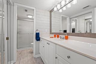 Oceanfront Penthouse Amazing Views - 4