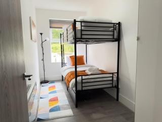 Affordable North London studio for up to 9 People - 1