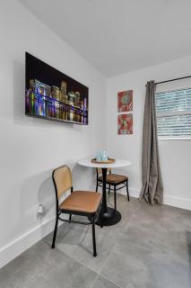 Galleria Apartments By Lowkl - 2