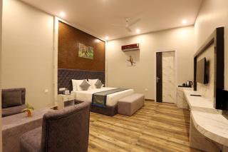 Hotel Triton Grand - 2