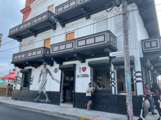 Center of everything, art, beach and culture in santurce - 1