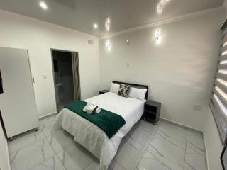 The Palms Guest House - 9