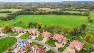 Luxury 5BR - 4BA - Modern Comfort Meets Style - 6