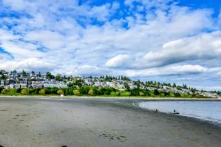 Sunny Skies Suites - 9