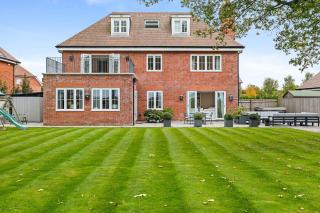 Luxury 5BR - 4BA - Modern Comfort Meets Style - 5