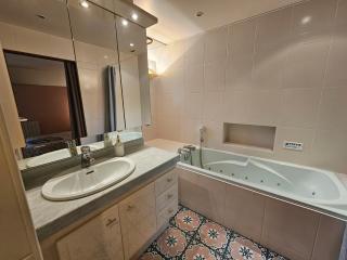 La Finca du champ de l'eau sauna jacuzzi proche de Disney et Paris - 4