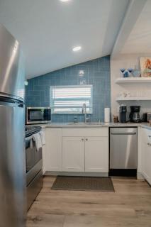 Cozy Coastal Cottages of Dunedin 4 - 1