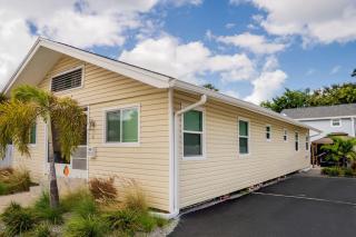 Cozy Coastal Cottages of Dunedin 1 - 5