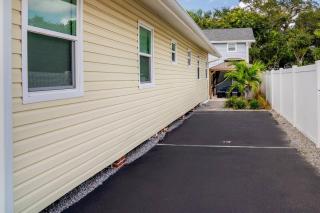 Cozy Coastal Cottages of Dunedin 1 - 2