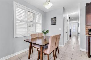 Charming Home with Airport and Toronto Nearby - 9