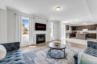 Beautiful Mansion Mins from Niagara Falls and Buffalo - 0