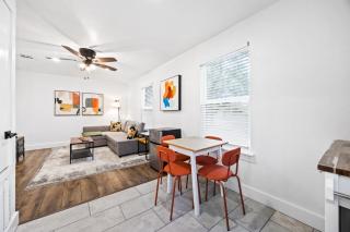 Cozy Modern 1BR Casita - Near Lackland & SeaWorld - 3