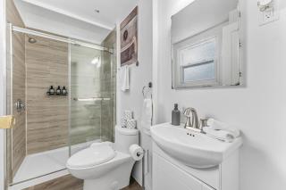 Cozy Home Short Walk to Falls Nintendo FirePit - 4