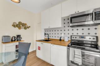 Sunshine Villa Closest BNB to Falls Hot Tub Oasis - 6