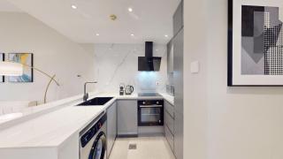 Locations l Upgraded 1 Bedroom l Marina Views l Free Pool Access - 7