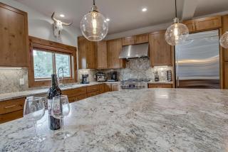 Mountain Lodge Oasis w Hot Tub-Rio Grande Trail - 3