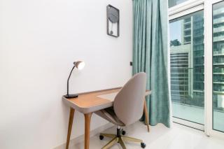 Elegant 2 Bed Beach Front Retreat - 4