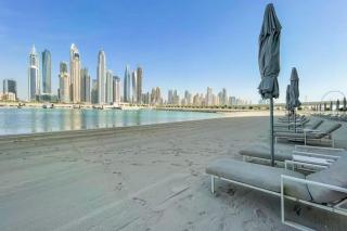 Elegant 2 Bed Beach Front Retreat - 9
