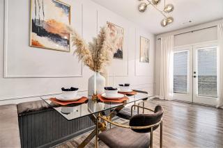 Family Vacation Destination-2 Car Garage-Sleeps 7 - 4