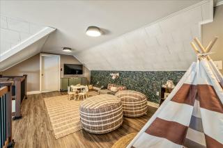 Long Pond Lakeside Kayaks Hot Tub Playground - 3