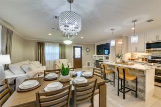 Walk to Frisco Commons Park Modern Home with Patio - 5