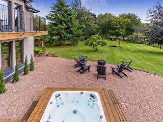 6 Bed in Stanley 96289 - 9