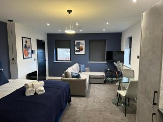 The Aurelia Apartments XI - King Studio Apartment - FREE Parking - 8