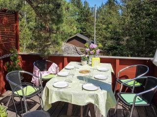 Peaceful Island Home near Sea - 8