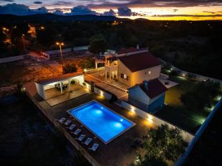 My Dalmatia - Villa Marijana with private pool - 9