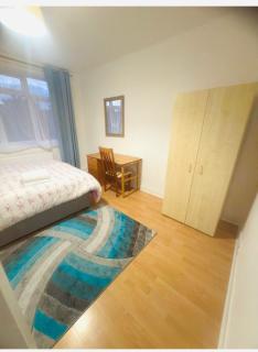 Comfortable double room in Tottenham hale - 3