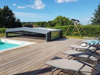 New house with covered and warmed swimming pool - 9