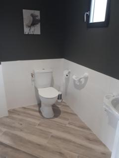 New house with covered and warmed swimming pool - 2