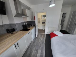 Fishpond Family Suite - 4