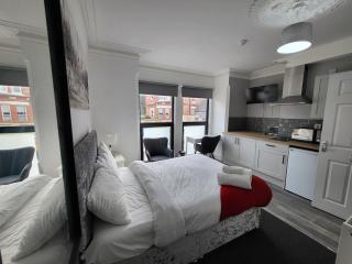 Fishpond Family Suite - 3