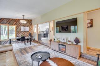 Riverbend Retreat on 7 Acres with River Access! - 8