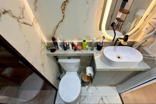 Studio com Varanda, 4p, Cozinha Completa, Enxoval, Wi-fi, Piscina , Sauna e Rooftop, Centro próximo a VLT e 20min de Copacabana - 1