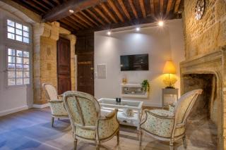 Charme, centre, monument historique, Chevalier - 9