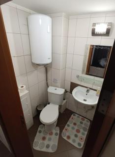 One-bedroom apartment in Cedar Lodge 3 - 4