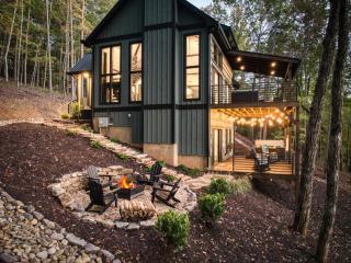 Mountain Lux Lodge Views Hot Tub & Firepits - 3