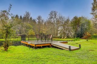 3 Acres! Spacious Waterfront Home in Amboy - 7