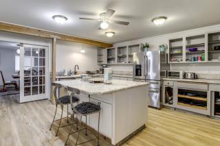 3 Acres! Spacious Waterfront Home in Amboy - 5